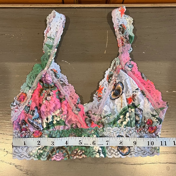 Hanky Panky X Cynthia Rowley Triangle Lace Bralette - Picture 13 of 15